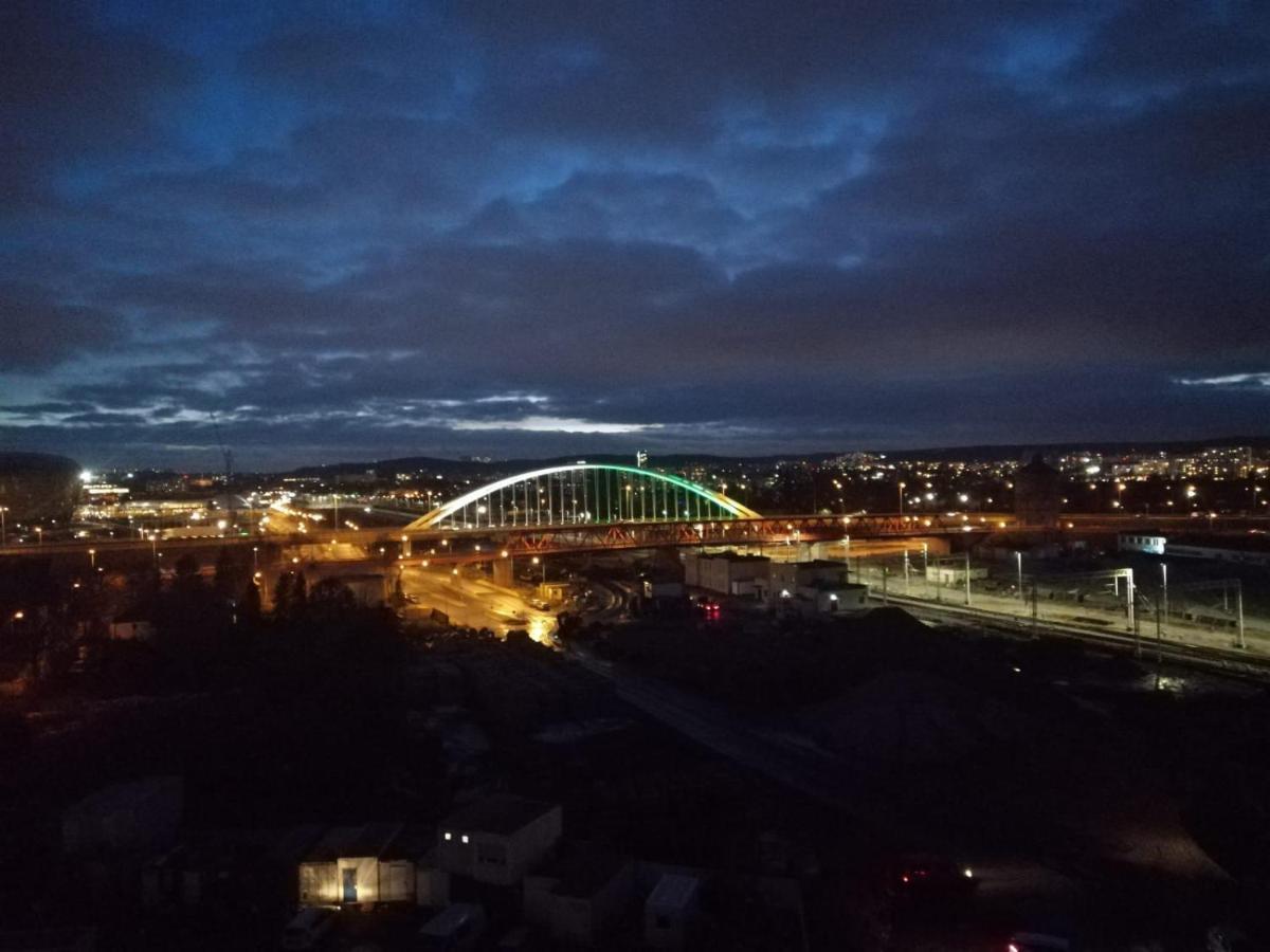 Apartament Przy Stadionie Apartman Gdańsk Kültér fotó
