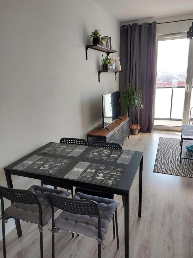 Apartament Przy Stadionie Apartman Gdańsk Kültér fotó